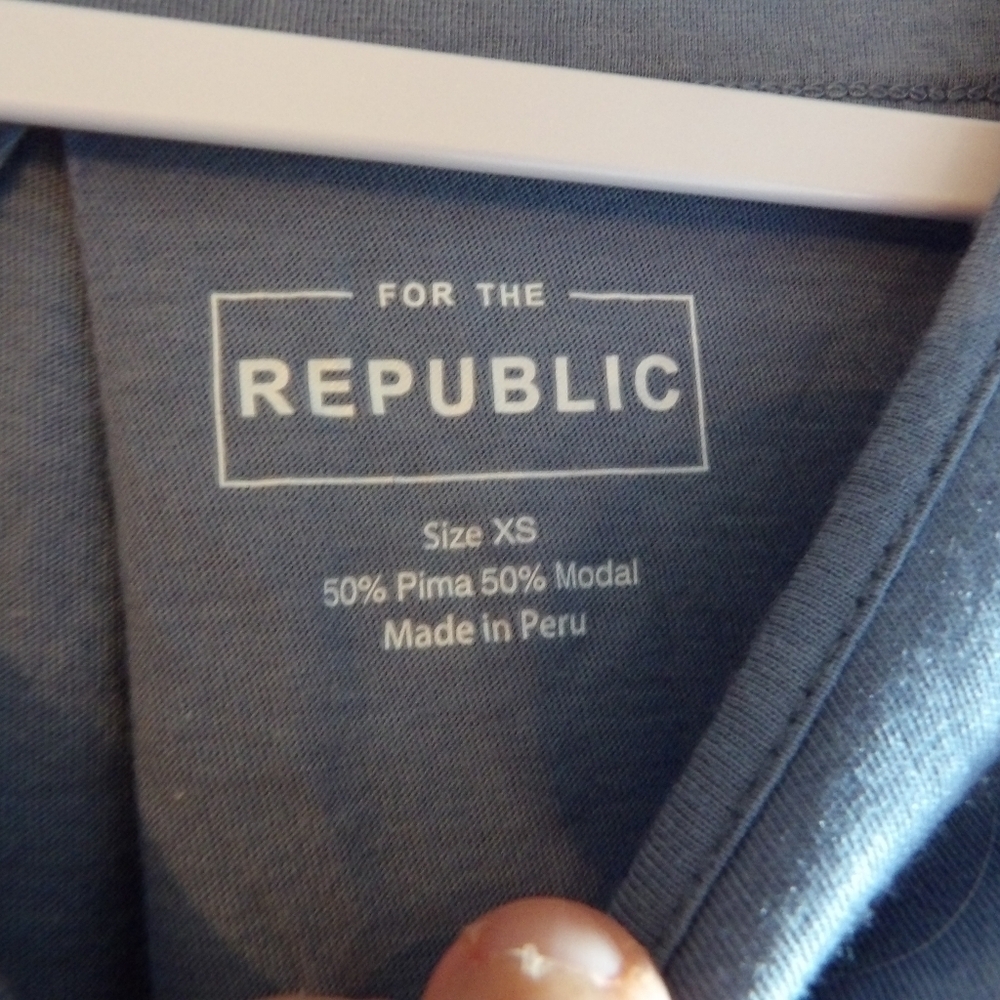 New For The Republic XS Blue Women's Top - Picture 6 of 12
